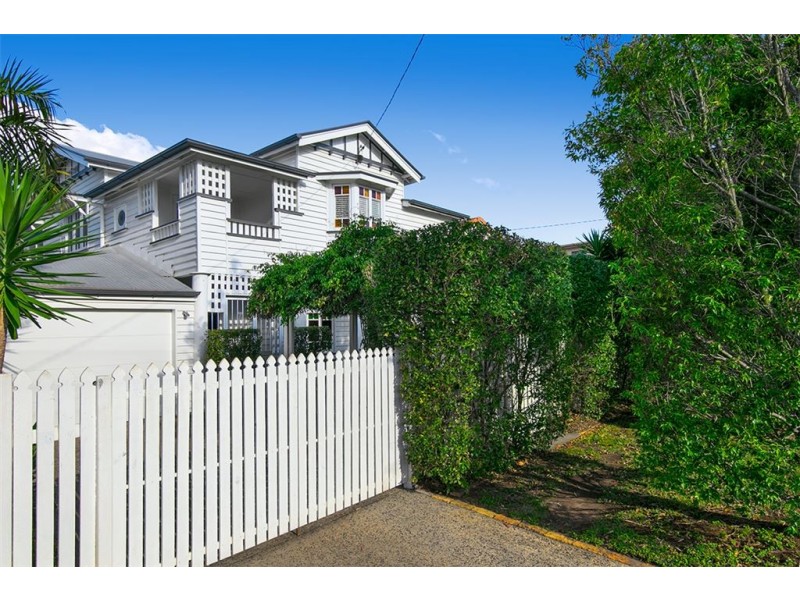 57 College Street, Hamilton QLD 4007