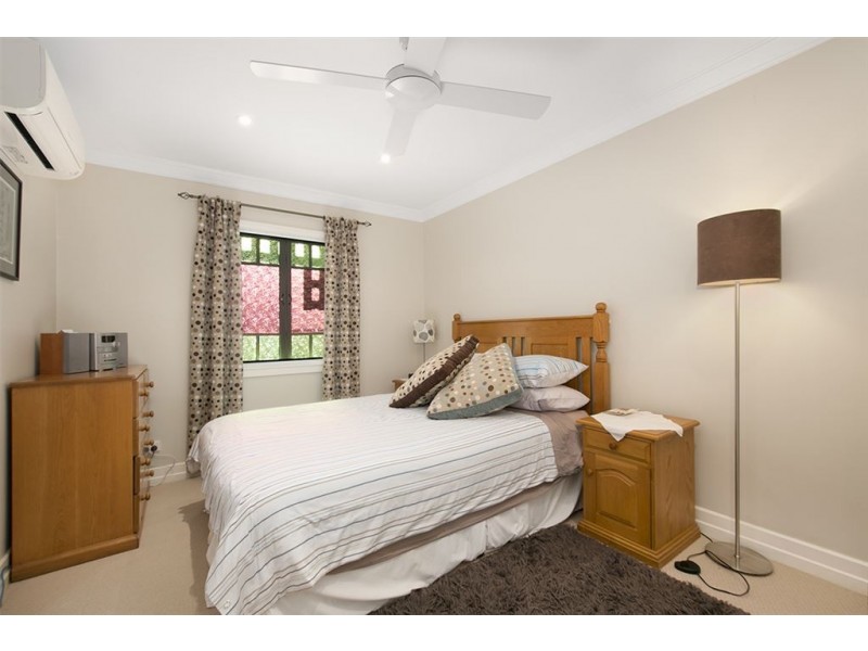 57 College Street, Hamilton QLD 4007