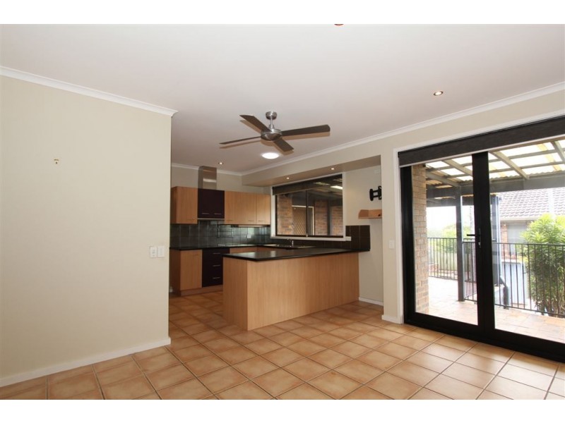 24 Candlebark St, Aspley QLD 4034