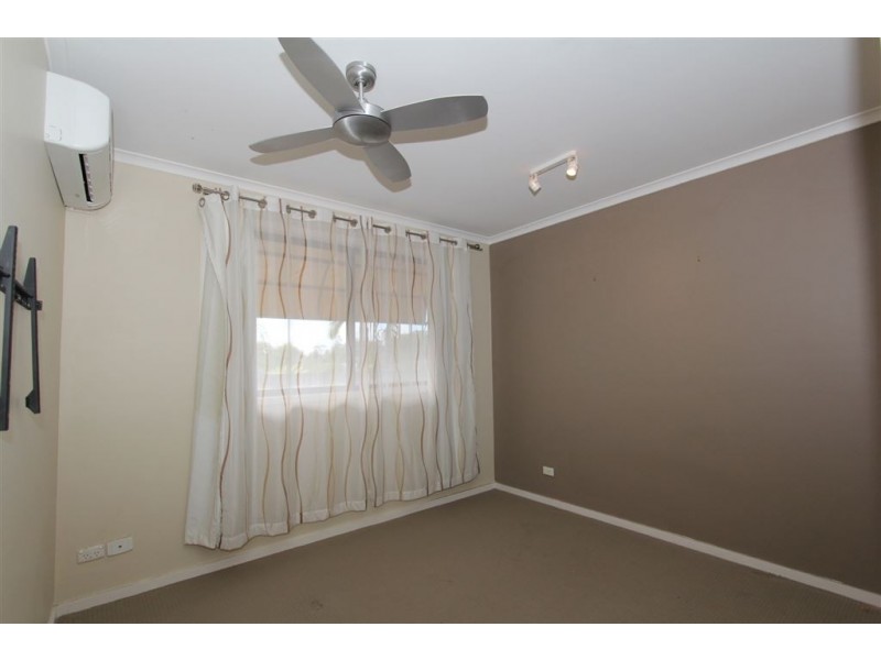 24 Candlebark St, Aspley QLD 4034