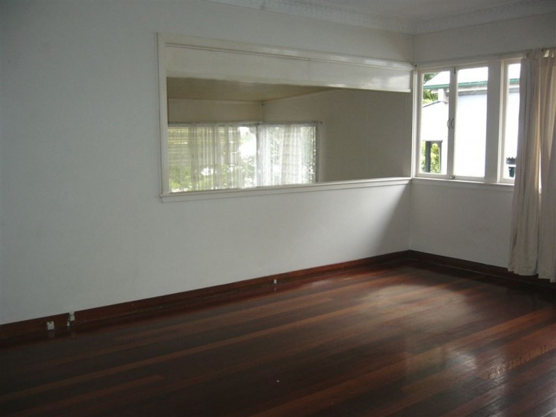 45 Wooloowin Ave, Wooloowin QLD 4030