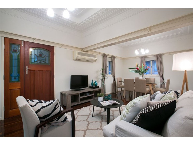 2 Harding Street, Hendra QLD 4011