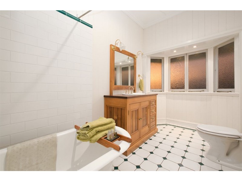 65 Seymour Road, Ascot QLD 4007