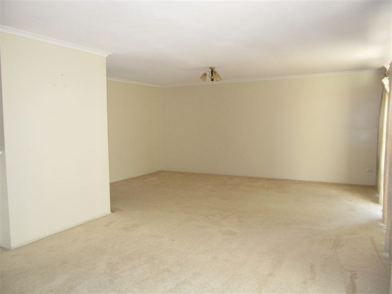2/77 Sandford St, St Lucia QLD 4067