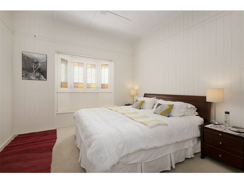 57 College Street, Hamilton QLD 4007