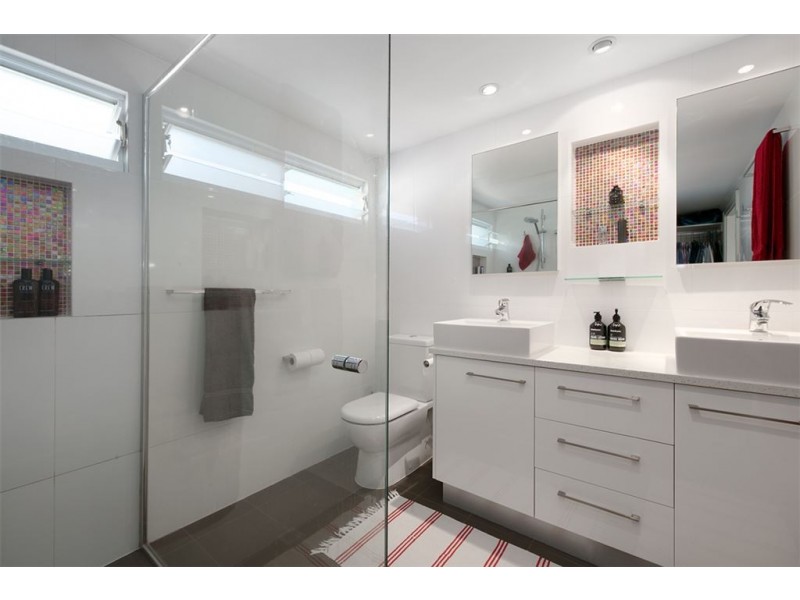 57 College Street, Hamilton QLD 4007