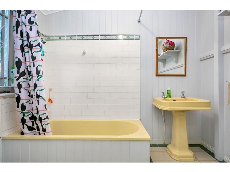 19 Taabinga Street, Wavell Heights QLD 4012