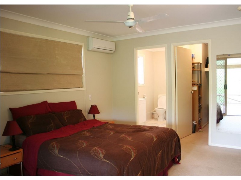 117 McAlroy Street, Ferny Grove QLD 4055