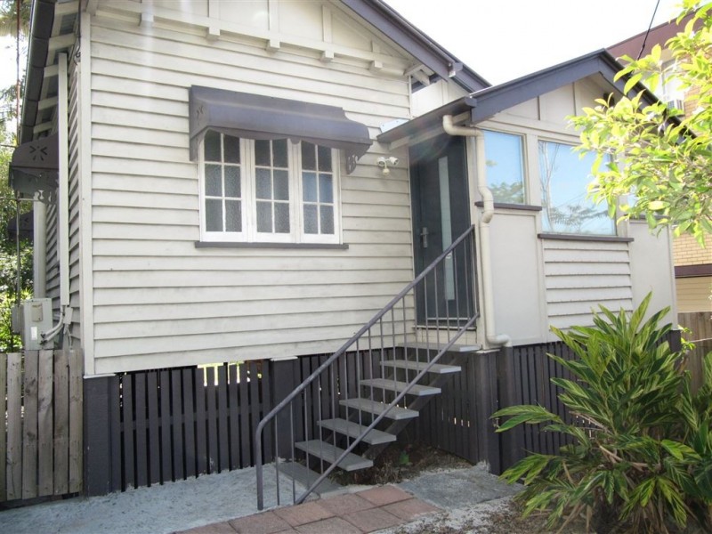 117 Albion Rd, Albion QLD 4010