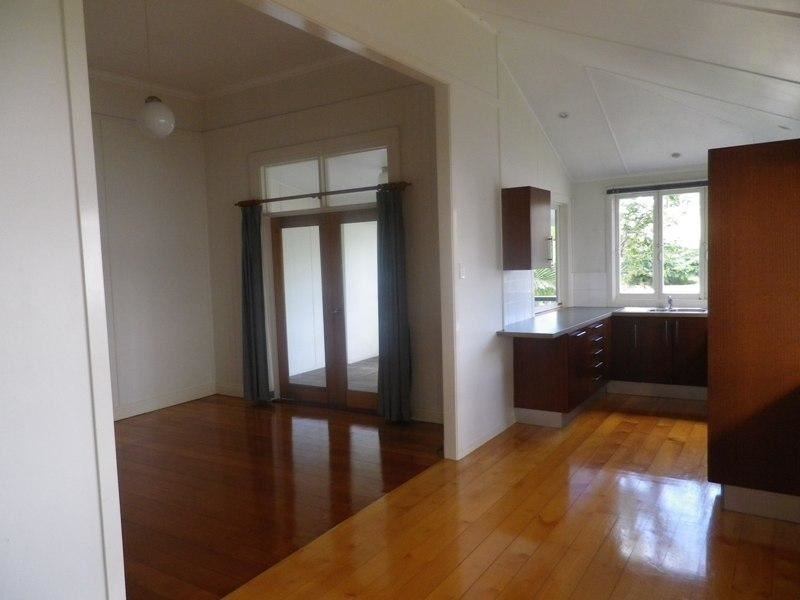 2/9 Wolseley St, Clayfield QLD 4011