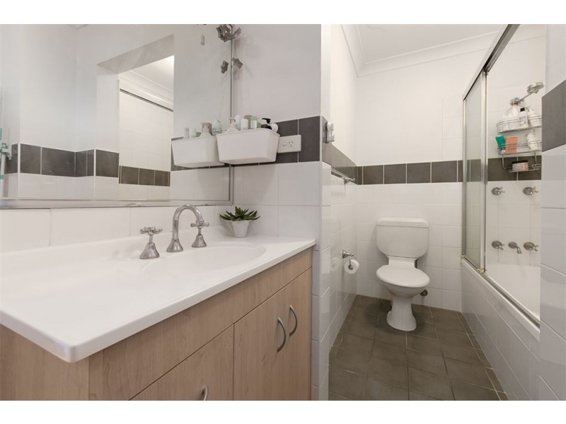 4/43 Stopford Street, Wooloowin QLD 4030