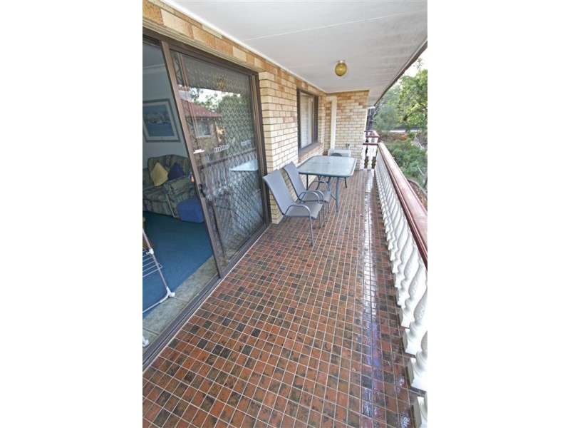 2/64 Hilltop Avenue, Chermside QLD 4032