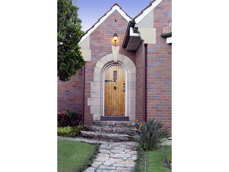 34 Bonney Ave, Clayfield QLD 4011