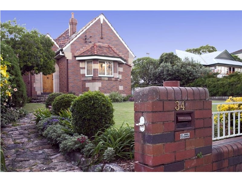 34 Bonney Ave, Clayfield QLD 4011