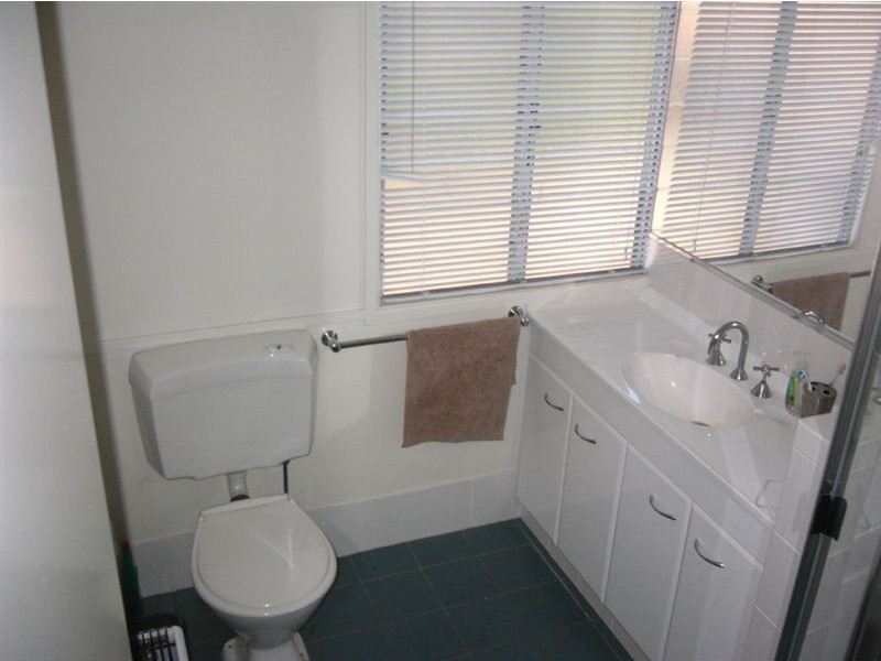 2/9 WOLSELEY STREET, Clayfield QLD 4011