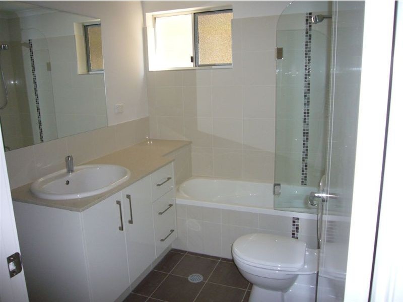 1/42 Rode Rd, Wavell Heights QLD 4012