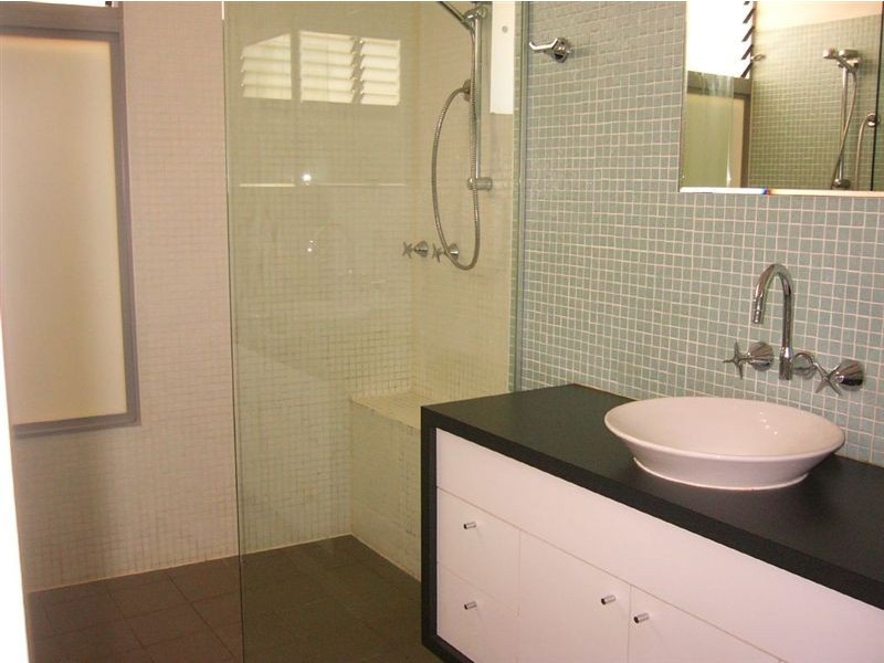 42 Langside Road, Hamilton QLD 4007