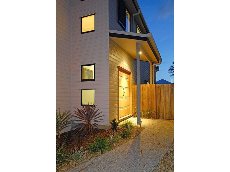 3 Fourteenth Ave, Kedron QLD 4031