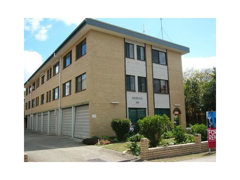8/40 Rossiter Pde, Hamilton QLD 4007