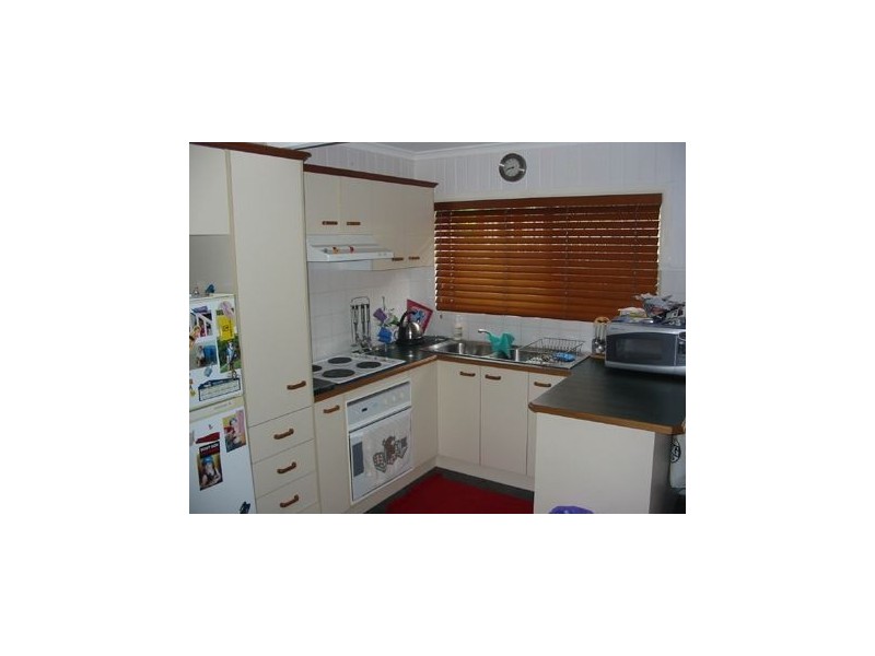 2/5 Garnet St, Clayfield QLD 4011