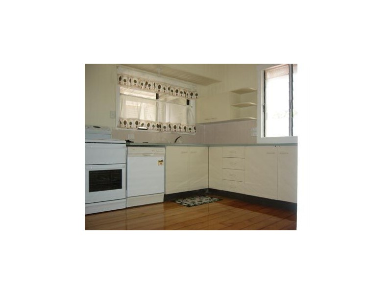 101 Park Road, Wooloowin QLD 4030