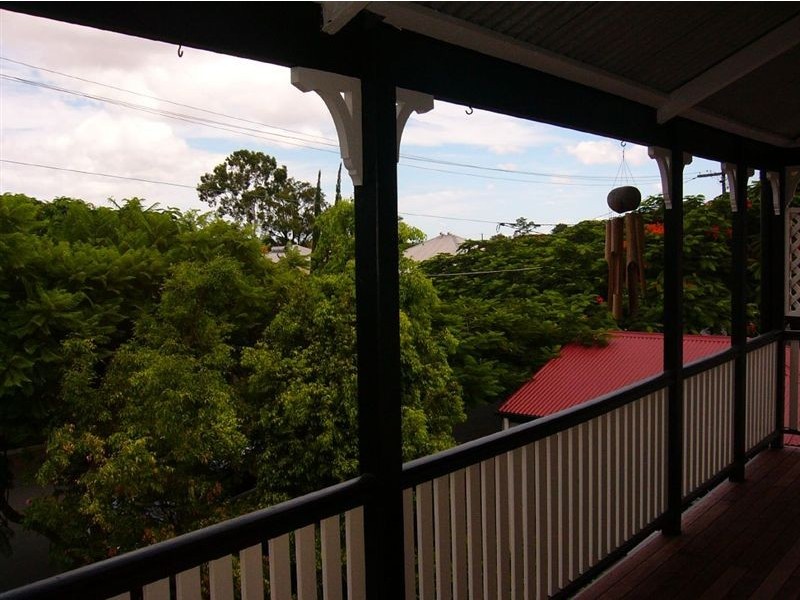 12 Newmarket Road, Hendra QLD 4011