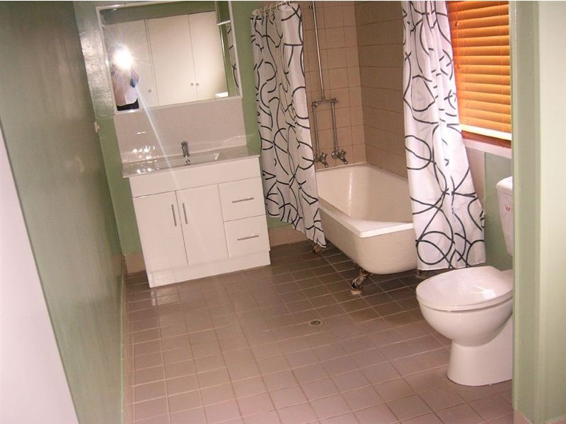 12 Newmarket Road, Hendra QLD 4011