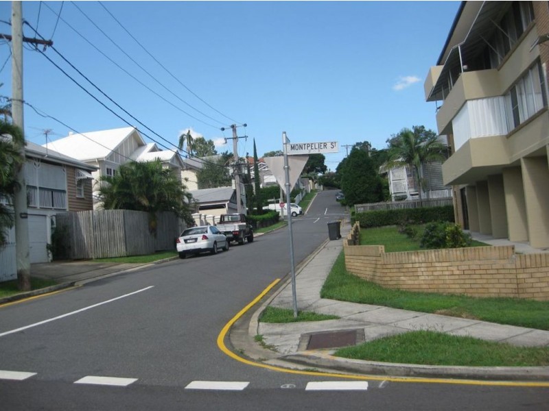 2/37 Montpelier Street, Clayfield QLD 4011