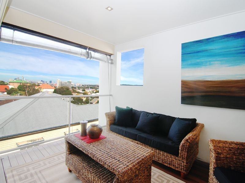 35a Camden Street, Albion QLD 4010