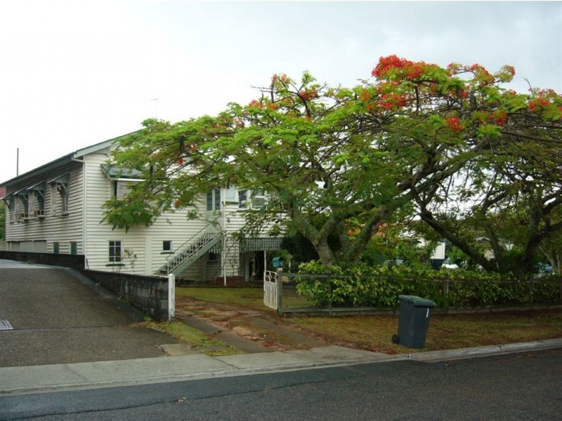 1 Wolseley St, Clayfield QLD 4011