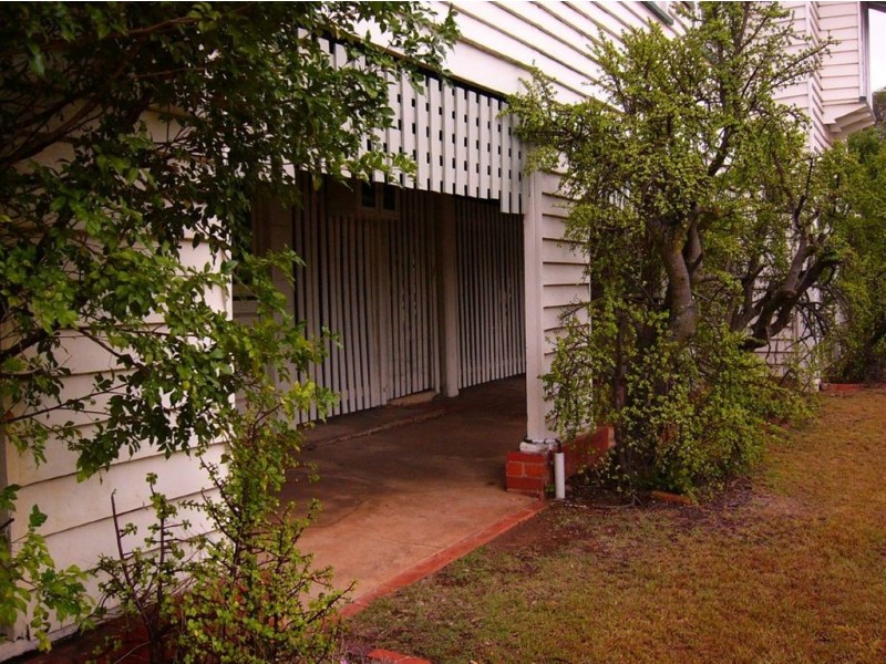 1 Wolseley St, Clayfield QLD 4011