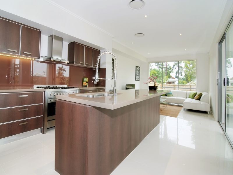 20 Pleystowe Crescent, Hendra QLD 4011