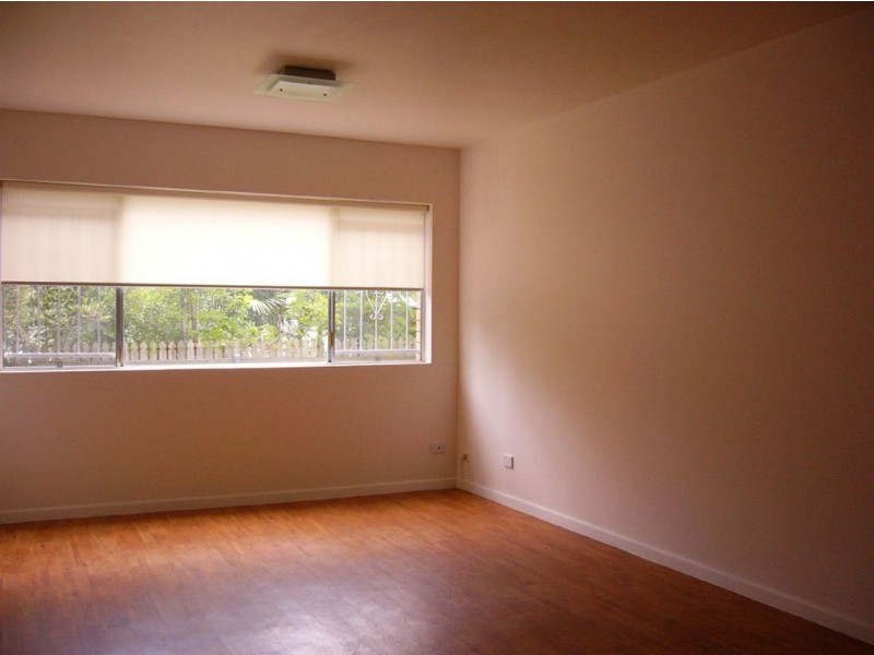1/12 Cooma St, Clayfield QLD 4011