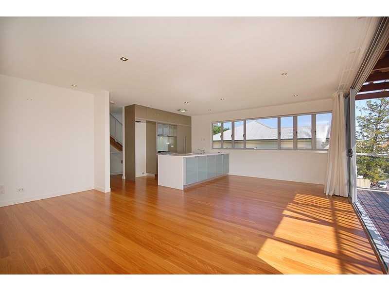 37 Camden Street, Albion QLD 4010