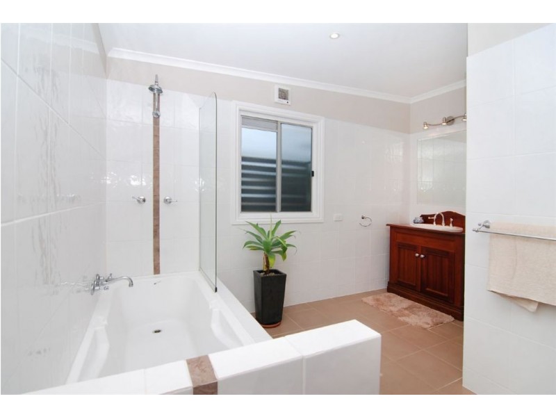 62 Geelong Street, East Brisbane QLD 4169