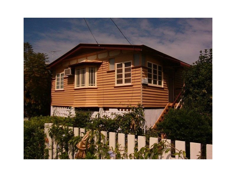 93 Manson Rd, Hendra QLD 4011