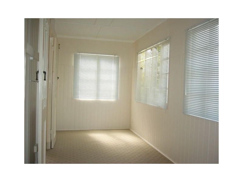 93 Manson Rd, Hendra QLD 4011