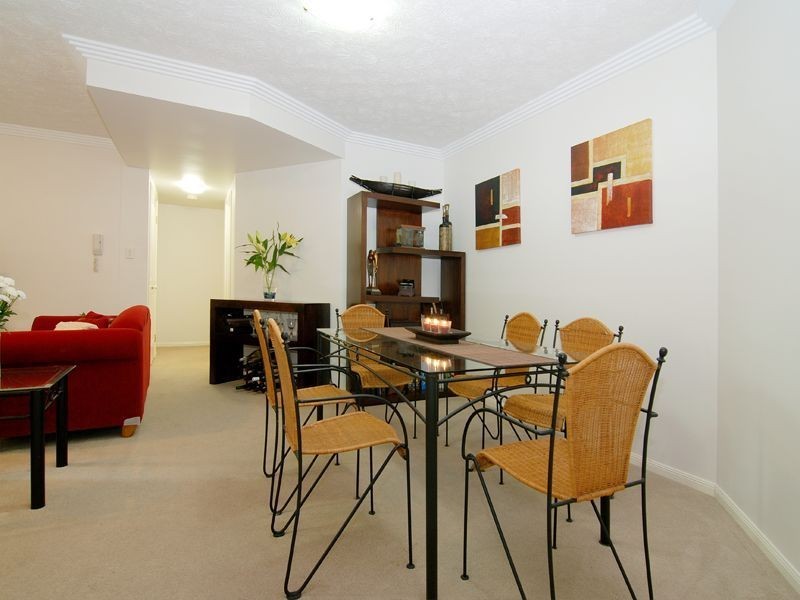 3/325 Hawthorne Road, Hawthorne QLD 4171