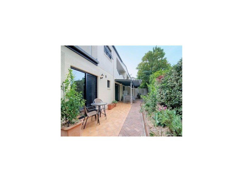 3/325 Hawthorne Road, Hawthorne QLD 4171