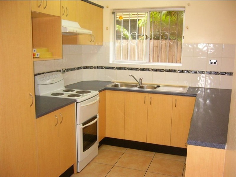 2/53 Nudgee Road, Hamilton QLD 4007
