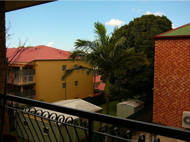 7/14 Collins Street, Clayfield QLD 4011