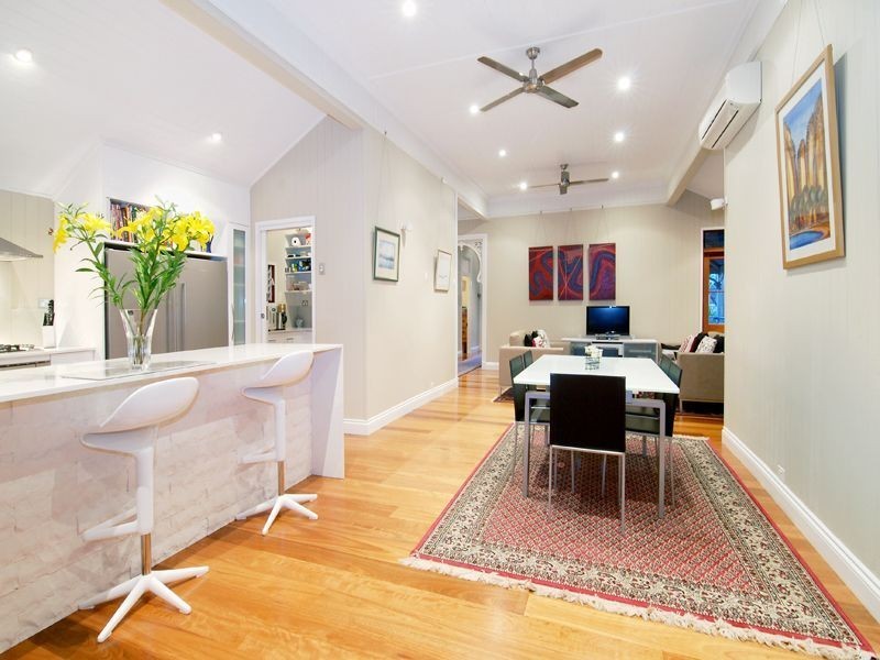 22 Norman Street, Wooloowin QLD 4030