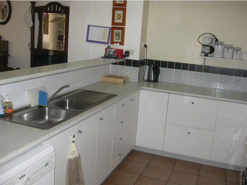 2/12 Wolseley Street, Clayfield QLD 4011