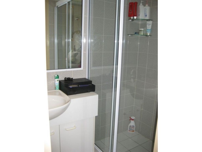 2/12 Wolseley Street, Clayfield QLD 4011