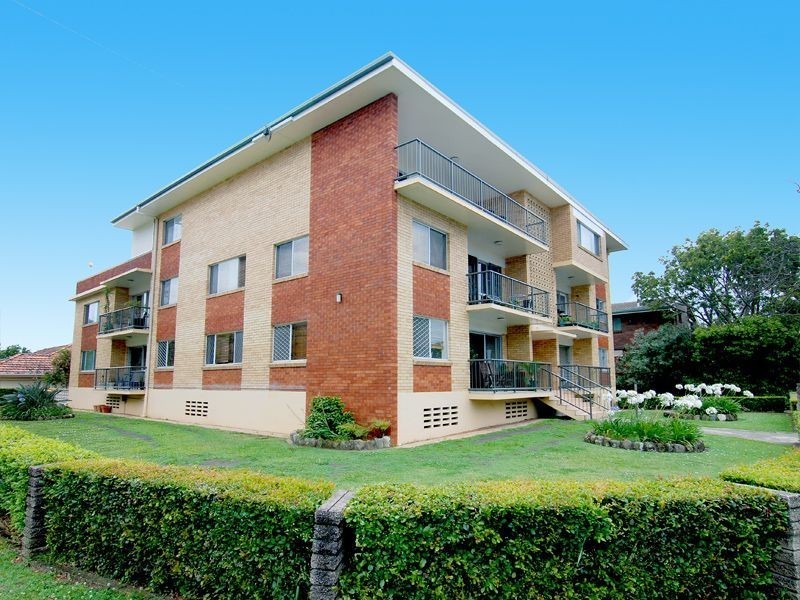 2/122 Bonney Ave, Clayfield QLD 4011