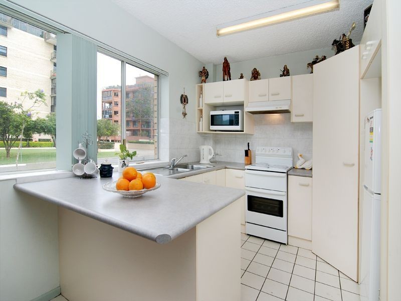 2/122 Bonney Ave, Clayfield QLD 4011