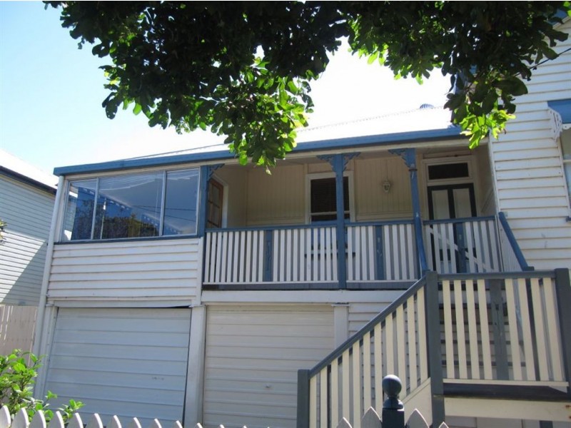 8 Thomas Street, Clayfield QLD 4011