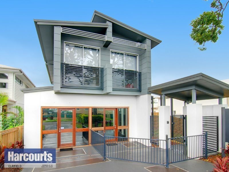 22 Pleystowe Cres, Hendra QLD 4011