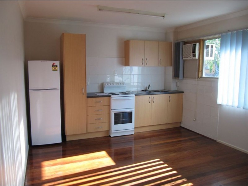 2/121 McLennan St, Wooloowin QLD 4030