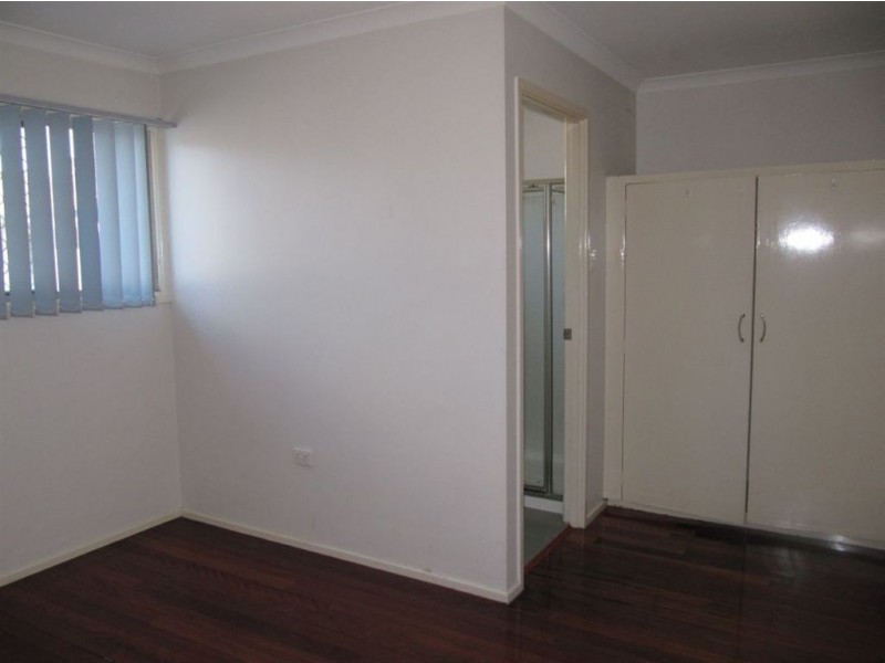 2/121 McLennan St, Wooloowin QLD 4030